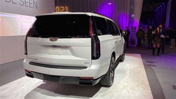 ��ϵ���ްԣ��¿������˿��׵·�����38Ӣ��OLED�����п�������