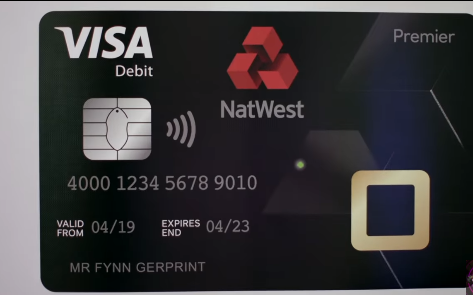 �ﱸ6�� iPhone 12�����״μ�������ָ�ƣ�ƻ����һ�̴���