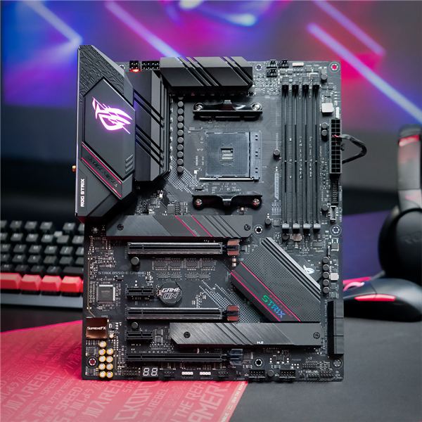 ��˶11��B550���弯�����У������ֲ���ǧԪ