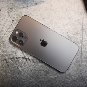 ƻ���������iPhone 12S�͹����ܣ���װ�¾�ͷ