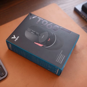 雷柏VT960赛博朋克版无线游戏鼠标赏析