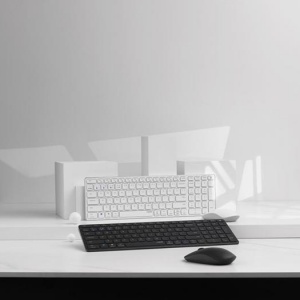 �ƶ��칫�ӵ��ϣ��װ�9350G��ģ���ߵ����������