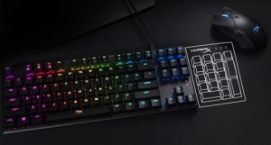 ���پ�׼�Ȳ�ʤȯ HyperX��Դ������RGB��Ϸ��е����