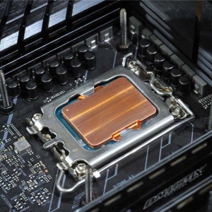 Intel 12ϴͭɢȶǣ¶轵15