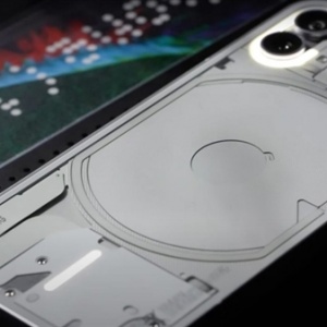 ��Ļ�ıߵȿ��۸о��ޣ�Nothing Phone 1�����Ƭ����