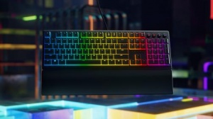 RAZER�Ƴ��������� V3 �˱����幤ѧ���̣� �������е����