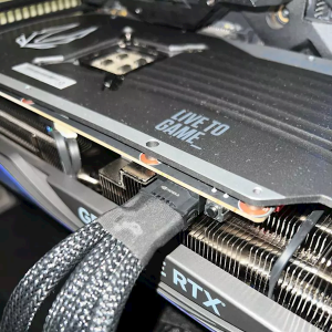 û���ˣ�RTX 4090���ԭ��16Pin�ߺ�����Ϸ�����ջ� �ֳ�һ�ɺ�ζ