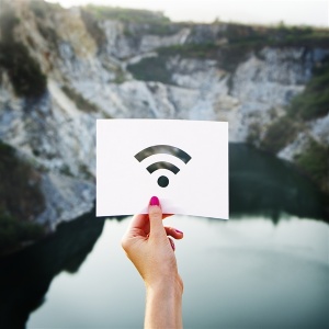 Wi-Fi 7��ʵ���ٿ��2ǧ�ף�2����ѹWi-Fi 6���׷�����5.4