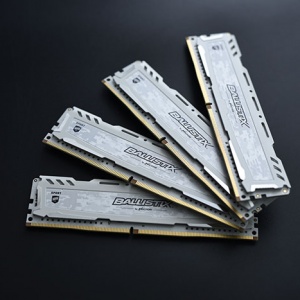 32G�۸񱩽�30%���ڴ潵��ԭ���ҵ�����Ҷ�������